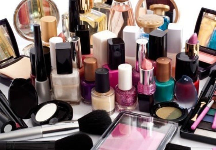 Easy Ways to Save Money on Beauty Products