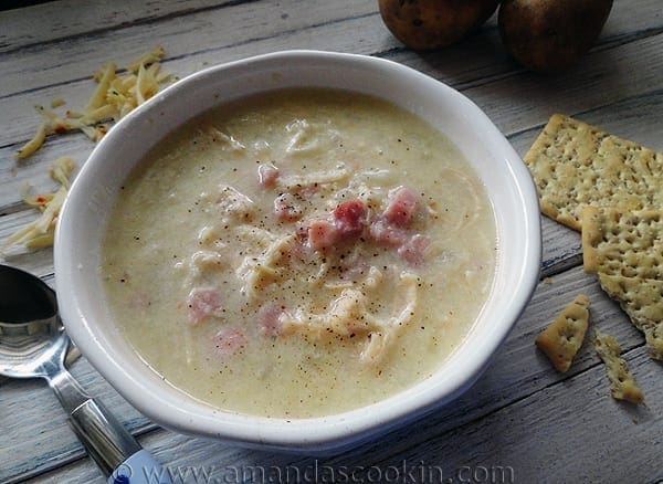 20 SOUPS THAT WILL BECOME FAMILY FAVORITES