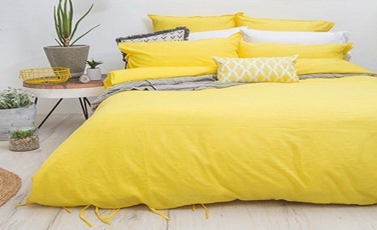 13 tricks to get “Bright Yellow” in your room