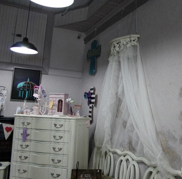 Vintage Canopy