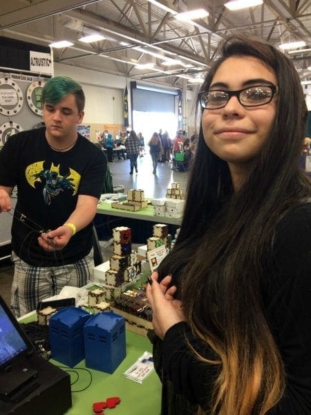 gracie-shopping-at-comiccon
