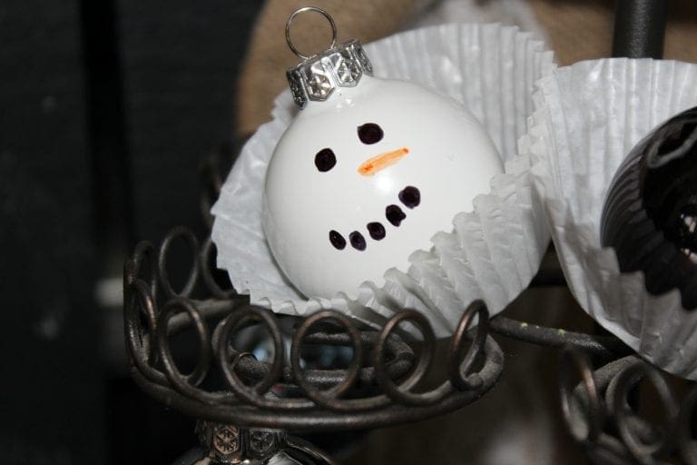 Create Unique Ornaments with Sharpie Extreme