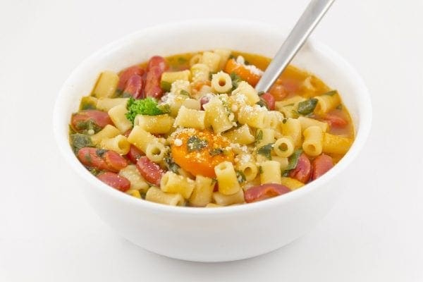 Pasta and kidney beans soup recipe