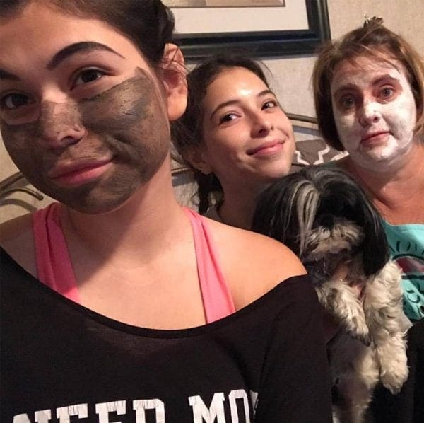 Do You Really Show Your True Self on Social Media from North Carolina Lifestyle Blogger Adventures of Frugal Mom