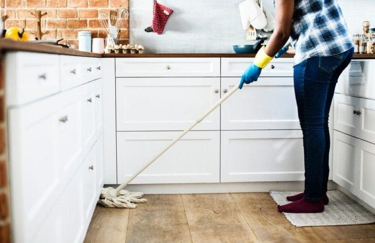 Essential Cleaning Tips for the Fall Season