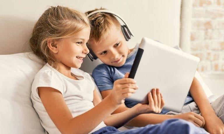 3 Reasons to Monitor Your Kids’ Screen Usage