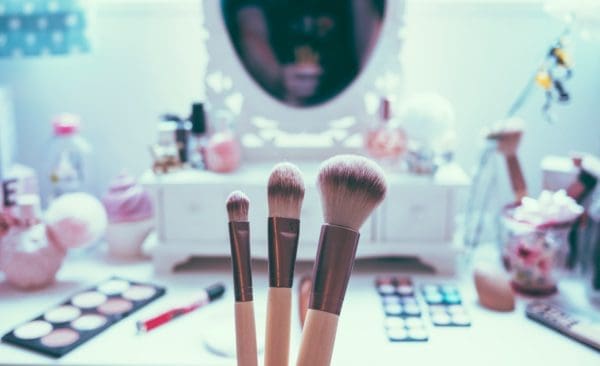 3 Quick Tips For An Easy Makeup Routine from North Carolina Lifestyle Blogger Adventures of Frugal Mom