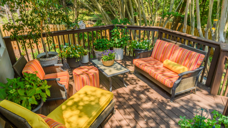 3 Best Tips for Creating Your Own Private Backyard Oasis