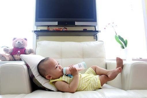 Baby Formula Ultimate Guide- How to Choose the ideal Kind for Your Kid from North Carolina Lifestyle Blogger Adventures of Frugal Mom