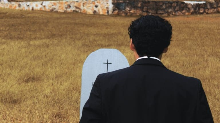 What to Think About When Choosing a Funeral Director