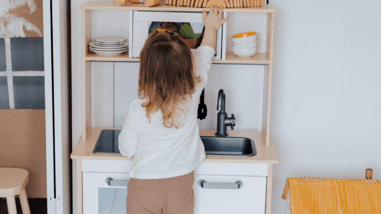 Kitchen Dangers You Must Protect Your Kids From