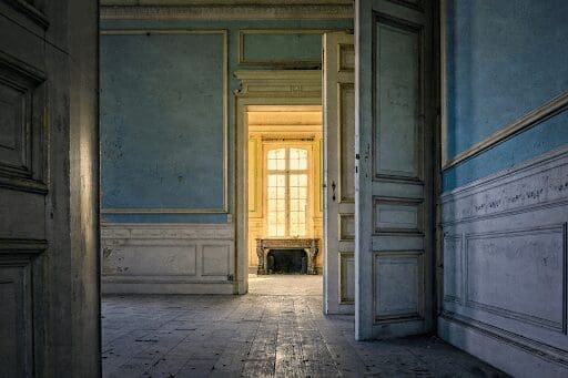 How to Renovate an Old House to Make a Profit