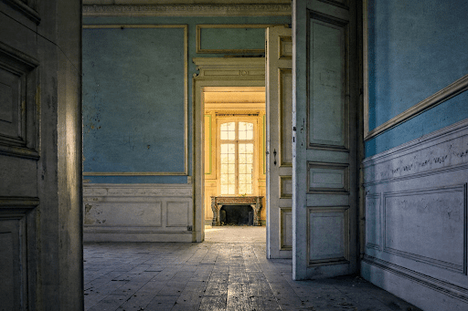 How to Renovate an Old House to Make a Profit