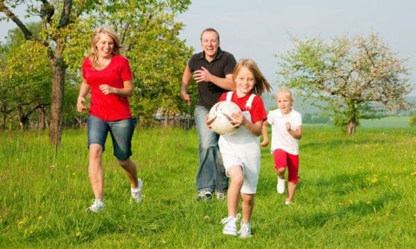 Fun Outdoor Games You Can Play With Your Kids