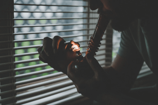 How To Choose The Right Bongs