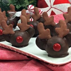 Get Into the Mickey Mouse Day Spirit With These Mickey Reindeer Cake Pops