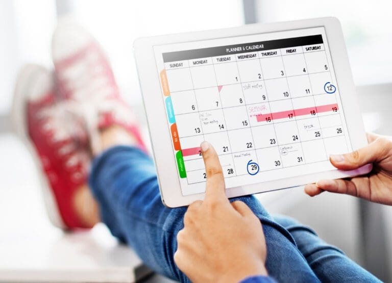 Planning Your 2023 Goals? Why You Should Switch to Daily Planners Online 