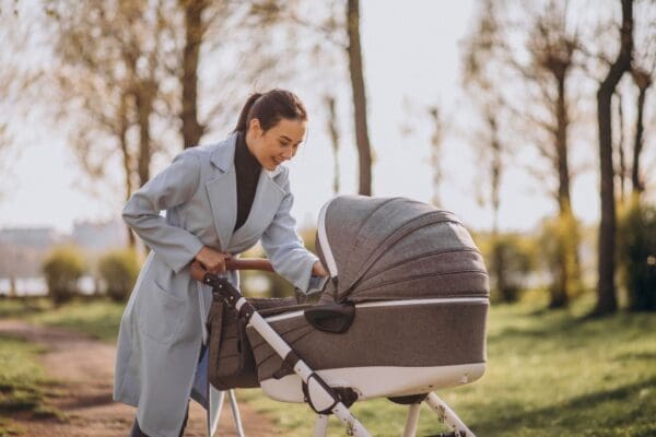 5 Tips To Save Money On Strollers And Car Seats