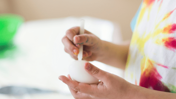 Fun, Kid-Friendly Way to Dye Eggs: Kool Aid!