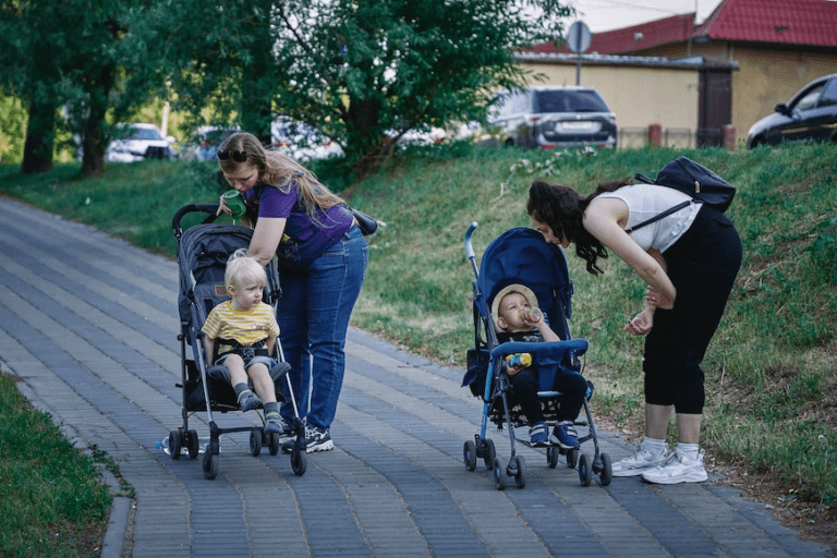 6 Key Factors to Consider When Purchasing a Baby Stroller