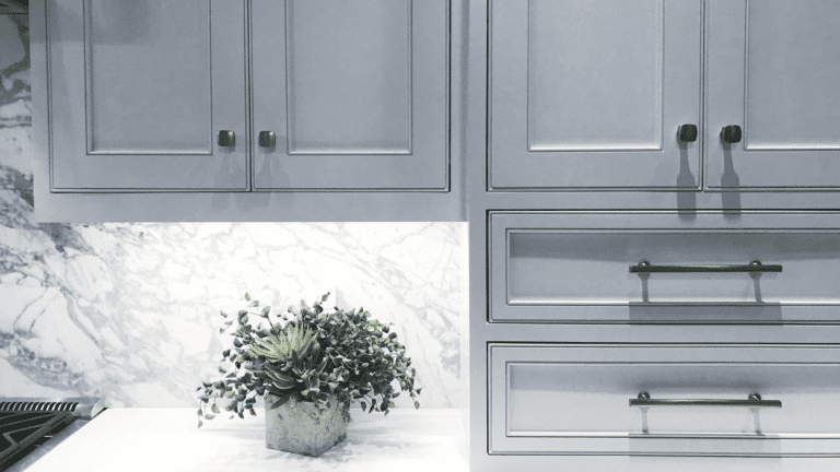 Thinking about Kitchen Cabinet Refacing? Everything You Need to Know