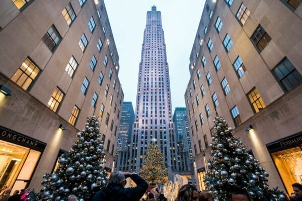 What is Worth Seeing in New York at Christmas Time