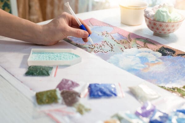 The Therapeutic & Artistic Benefits of Diamond Painting