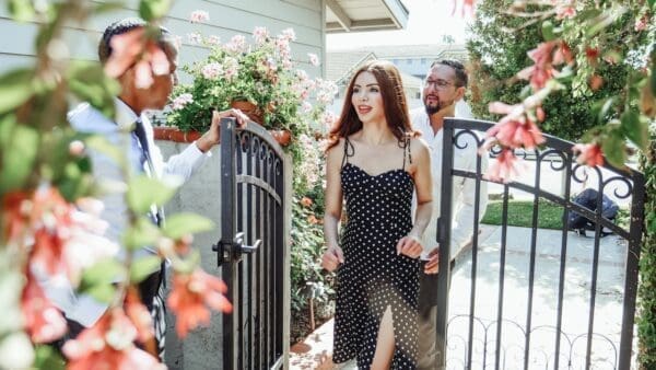 12 Tips for Improving Exterior Appearance to Attract Buyers
