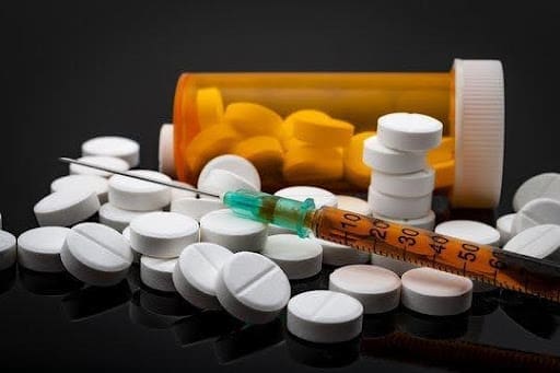 Kratom: Antidote or Adversary in Canada's Opioid Crisis?