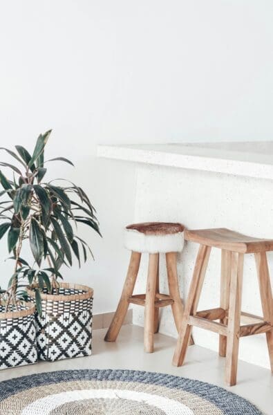 The Best Materials for Durable and Stylish Backless Bar Stools