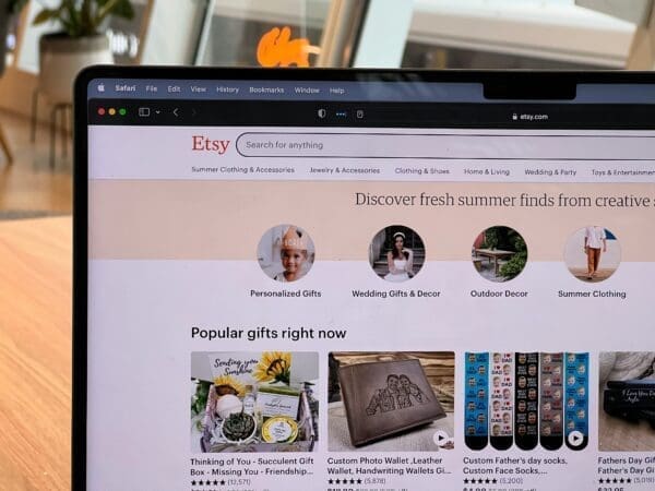 How to Market Custom Print on Demand Products on Etsy