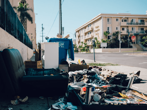 How to Get Rid of Old Furniture in Queens