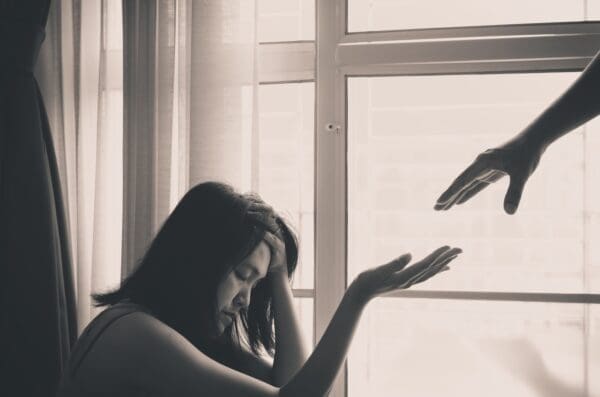 How To Deal with a Loved One’s Addiction: 10 Do's and Don't