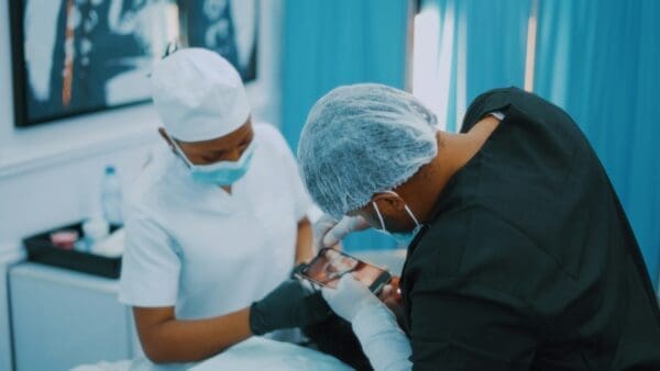 How to Find the Best Dentist for Your Dental Implant Procedure