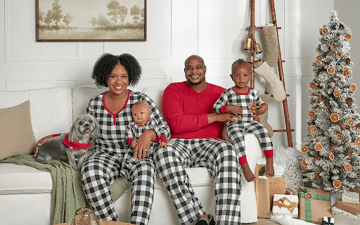 How to Choose Cozy Pajamas for Your Family During The Holidays