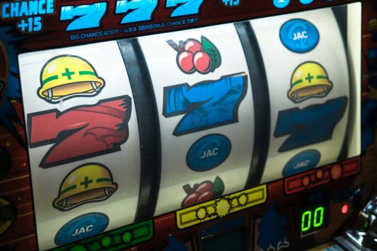 Understanding Online Slot Features: Wilds, Scatters, and Bonus Rounds Explained