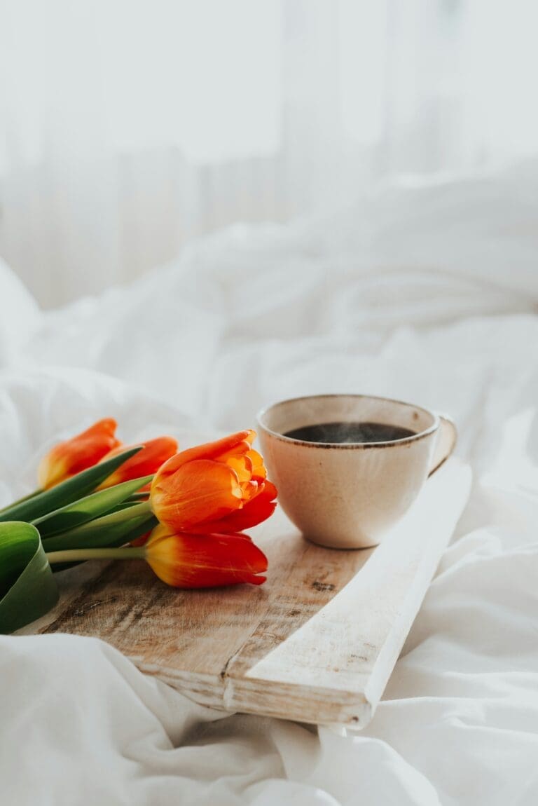 Rise and Thrive: Crafting the Perfect Morning for Mind and Body