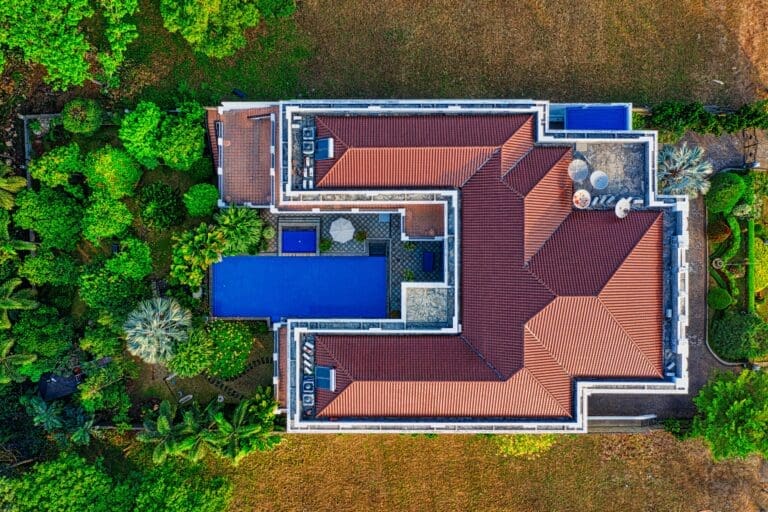 How to Design a Home That Works With the Weather, Not Against It