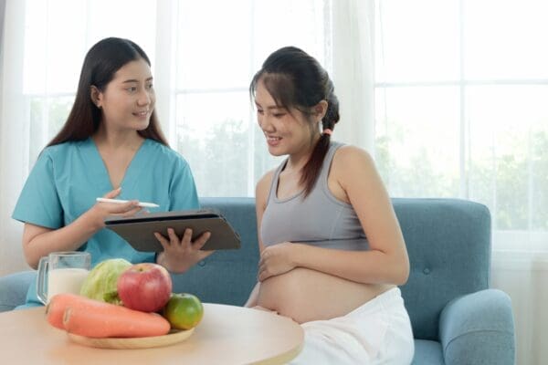 When Do Moms Need a Dietitian? 7 Key Times to Seek Nutritional Support
