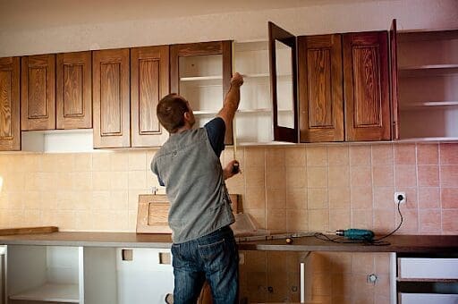 How to Maximize Space and Style in a Small Kitchen Remodel