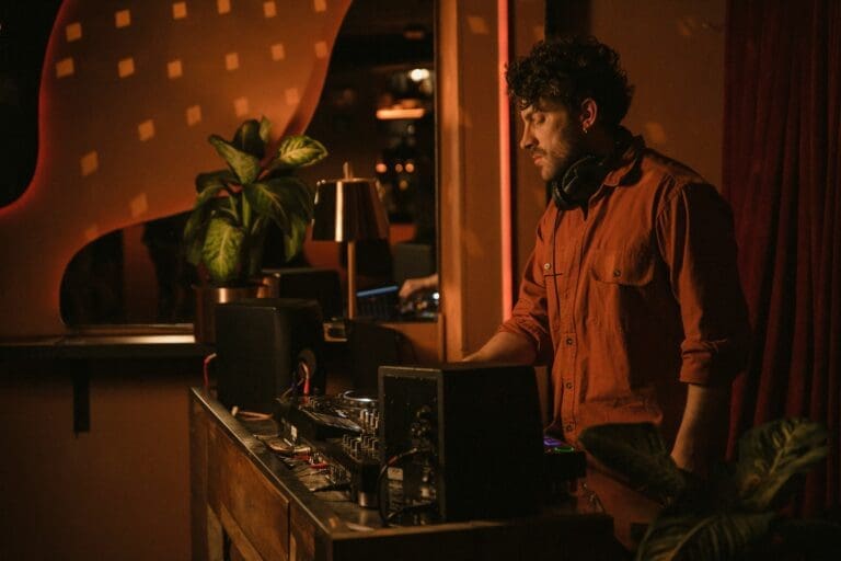 From Ceremony to After-Party: How DJs Adapt to Every Part of the Event