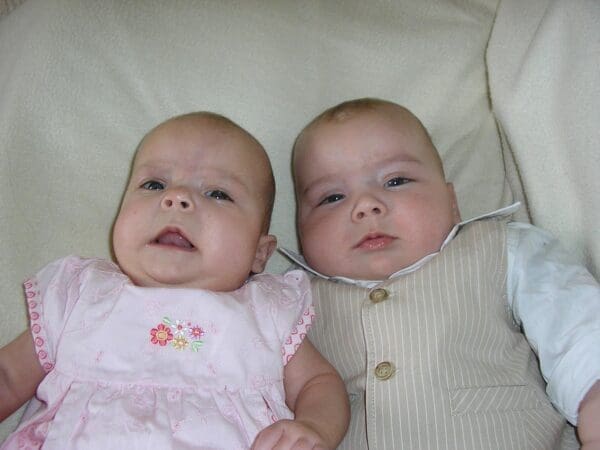 Adorable Baby Gift Ideas For Twins That Aren’t Just Duplicates