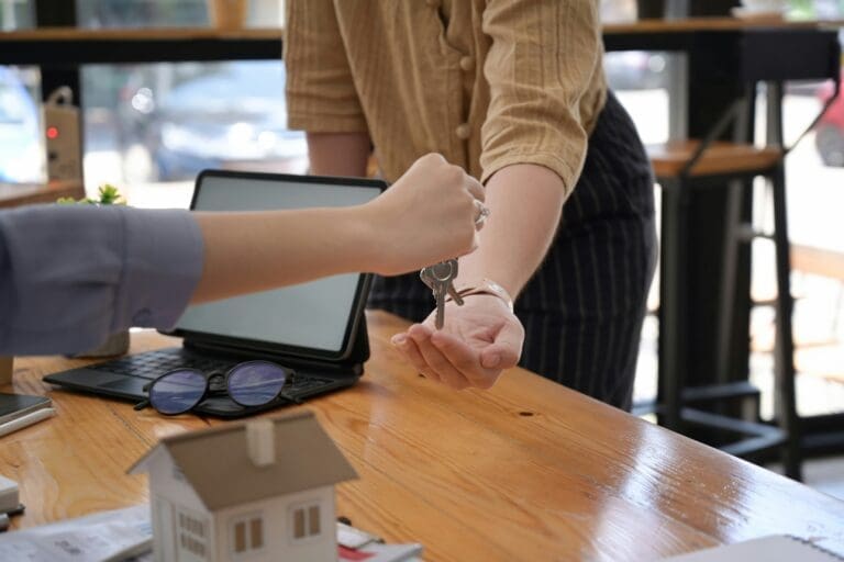Get a Smooth Sale: Best Home Selling Strategies