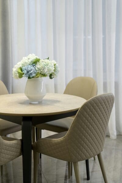 Original Ideas for Interior Design with Flowers