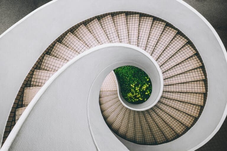 Architecture and Design: How Structure and Aesthetics Shape Modern Spaces