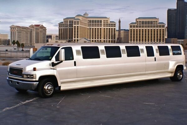 Traveling in Style: A Guide to Luxury Limousines and VIP Dining in Vegas