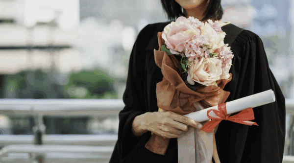 How Same-Day Flower Delivery Enhances Special Moments in Smithtown, NY