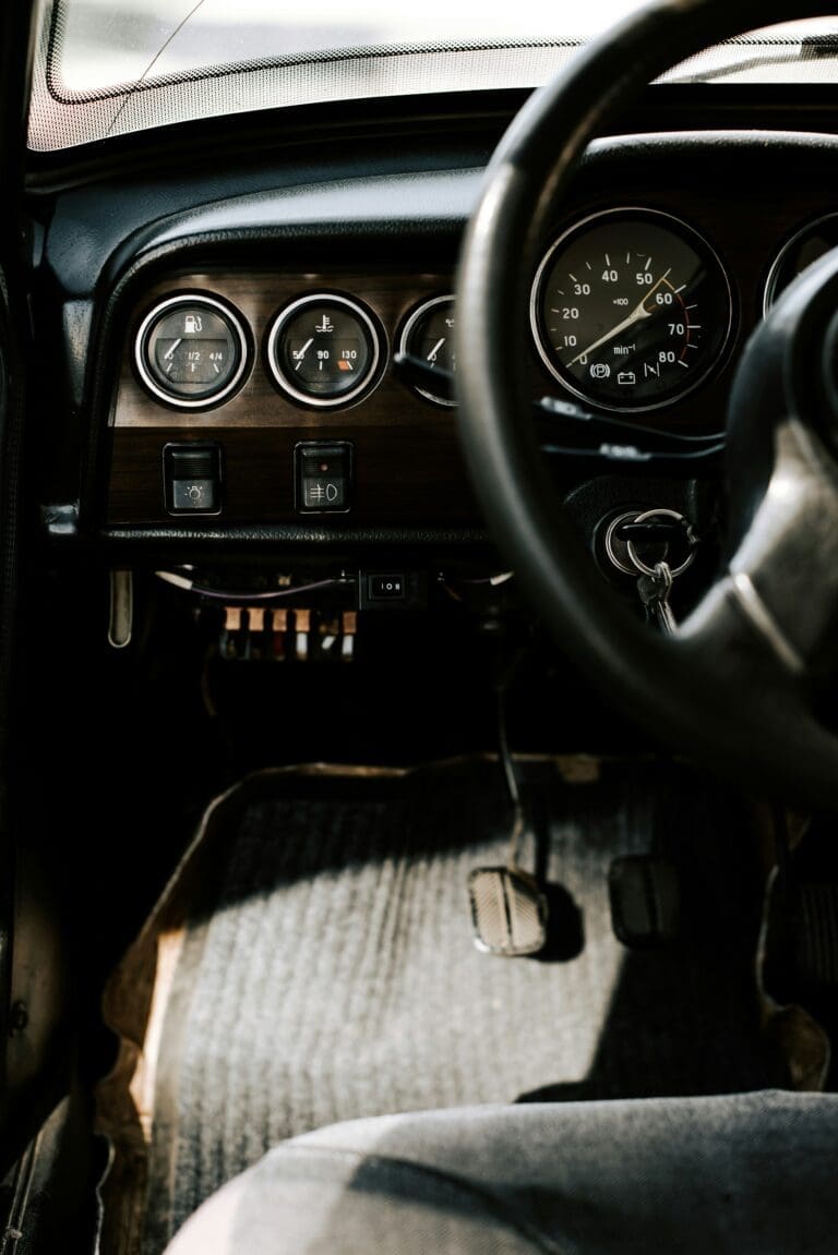 A Practical Guide to Choosing the Right Used Luxury Car