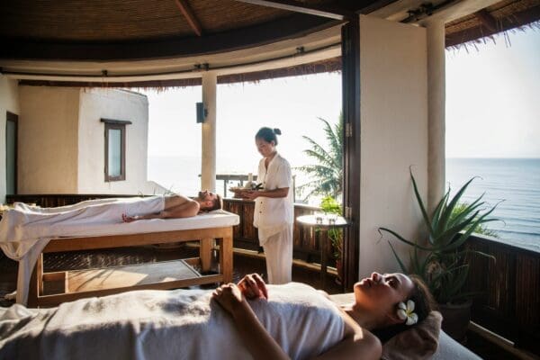 What Makes a Thai Spa Getaway Worth It for Tired Mums?

