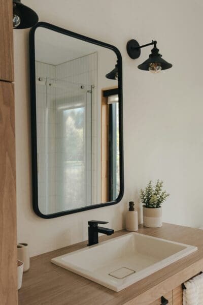 How Modern Fixtures Are Transforming Homes
